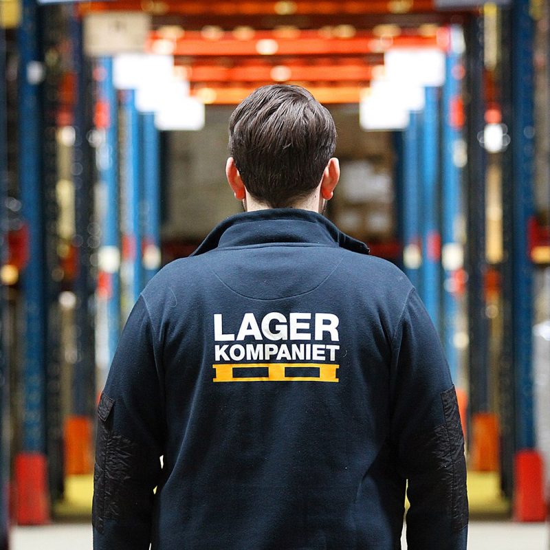 Lagerkompaniet erbjuder skräddarsydda lösningar inom lagerhantering efter kundens unika lagerbehov, oavsett bransch, företagsstorlek eller typ av gods.